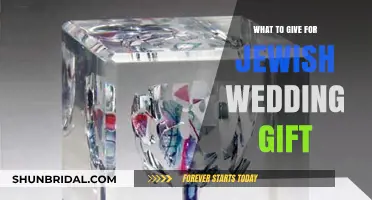 Thoughtful Jewish Wedding Gift Ideas: Traditions, Etiquette, and Modern Choices