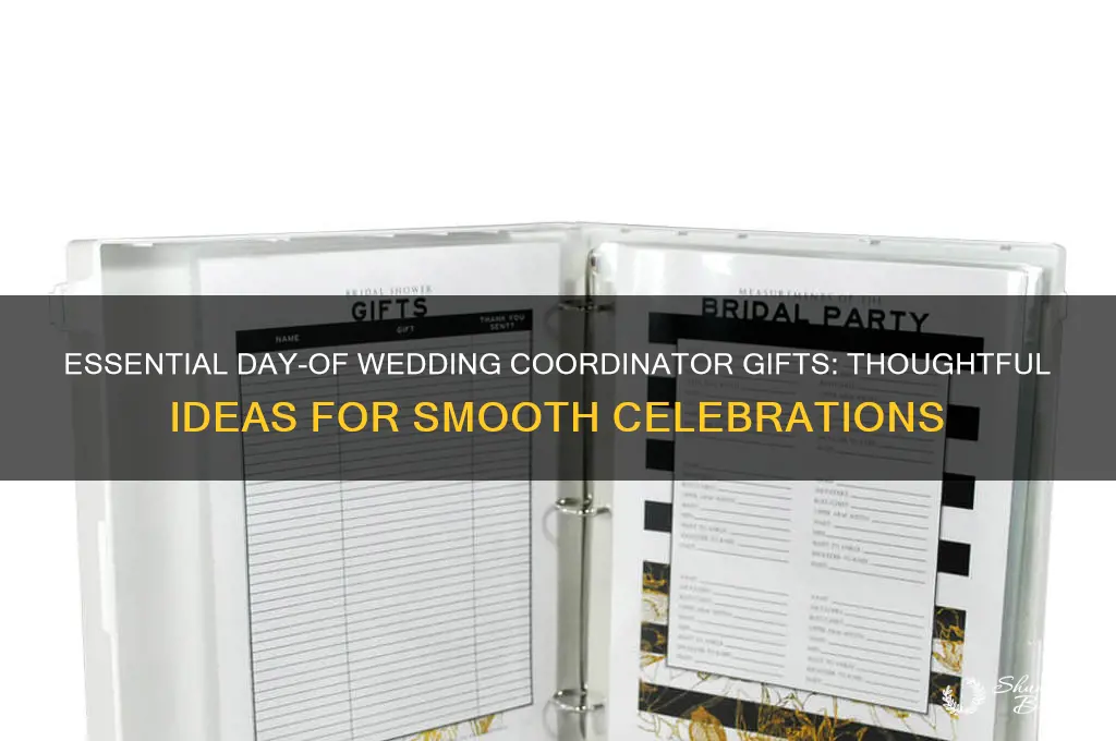 what to give your day of wedding coordinator