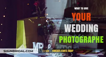 Gifts for Wedding Photographers: A Guide for Couples