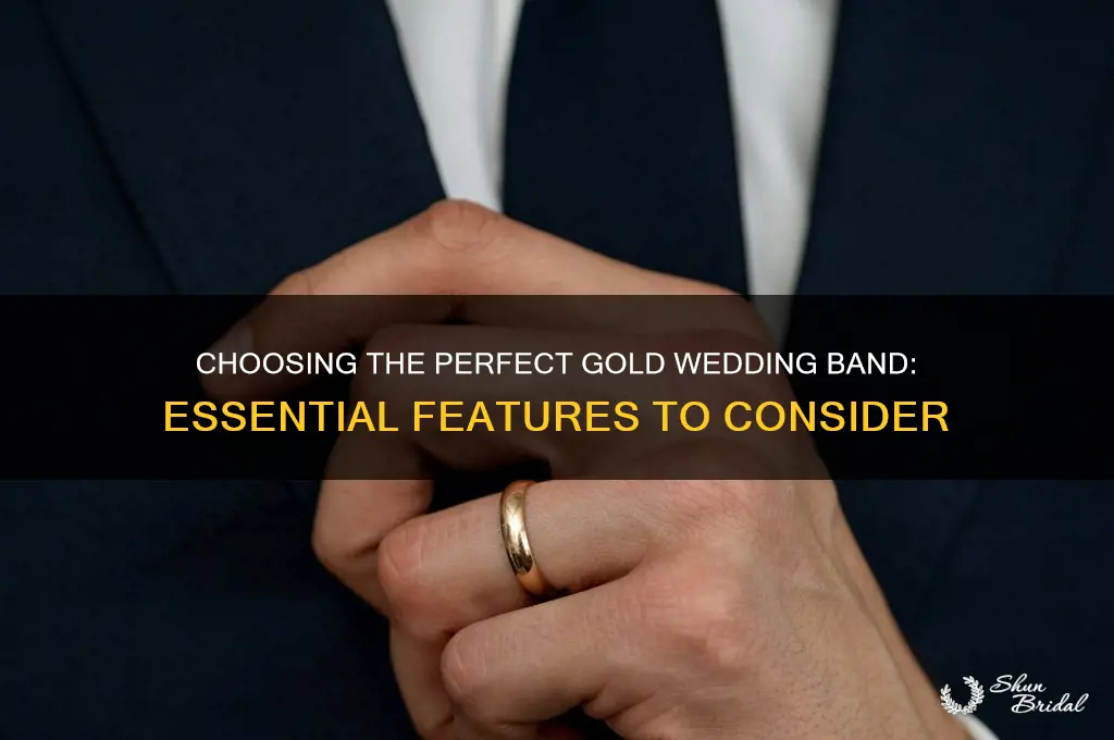 what to look for when buying a gold wedding band