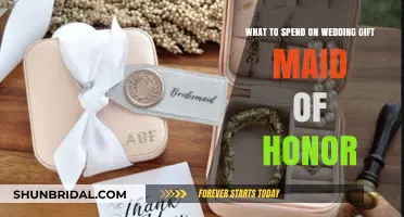 Thoughtful Wedding Gift Ideas for the Maid of Honor