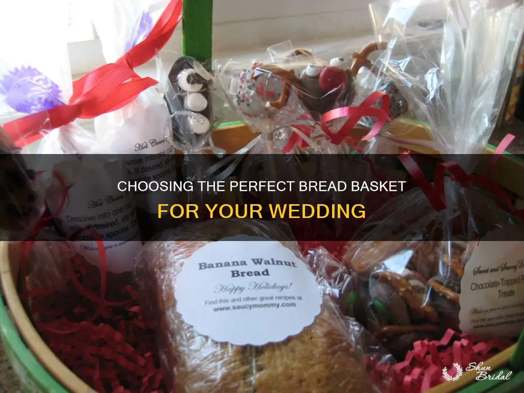 what to use as bread basket for wedding