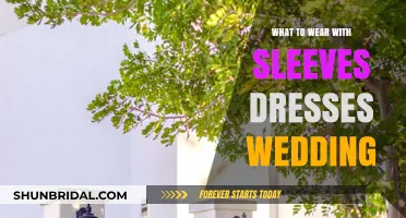 Wedding Style: Sleeves and Dresses, a Perfect Match