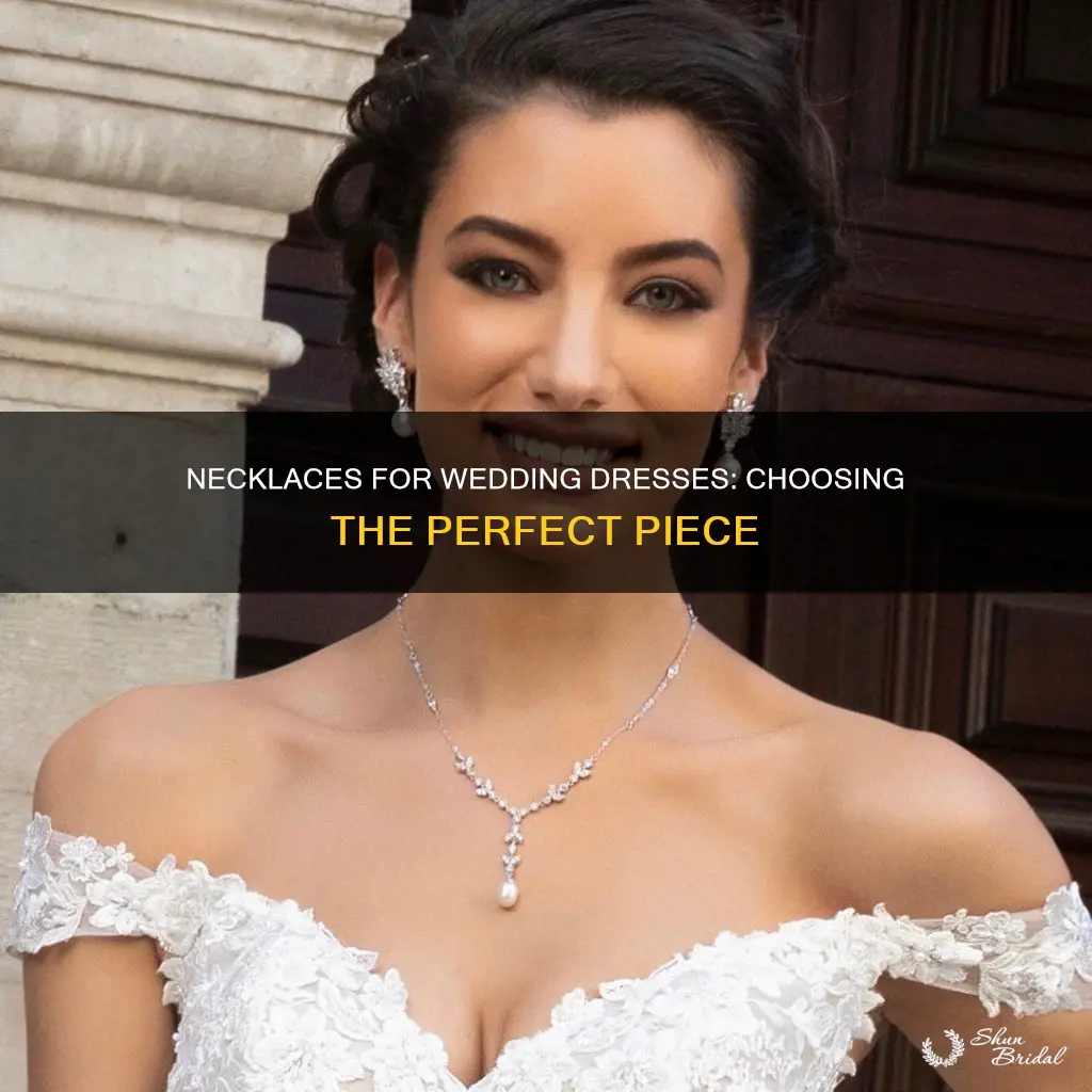 what type of necklace to wear with wedding dress
