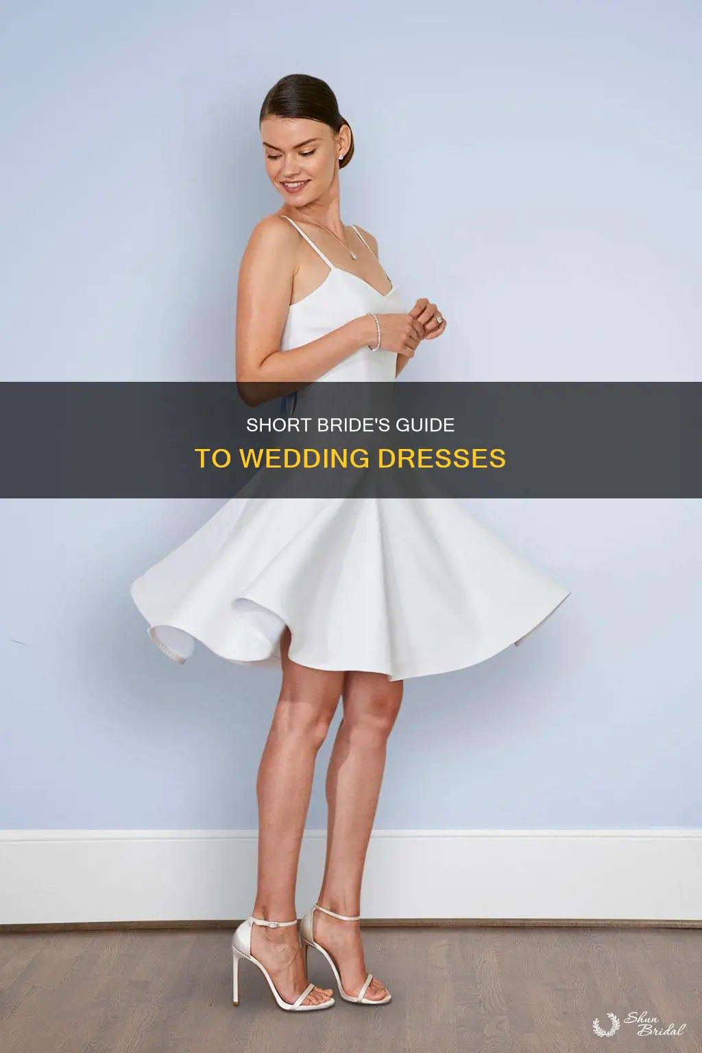 what type of wedding dress for short bride