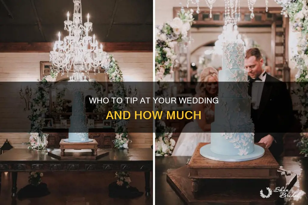 what vendors do you need to tip for a wedding