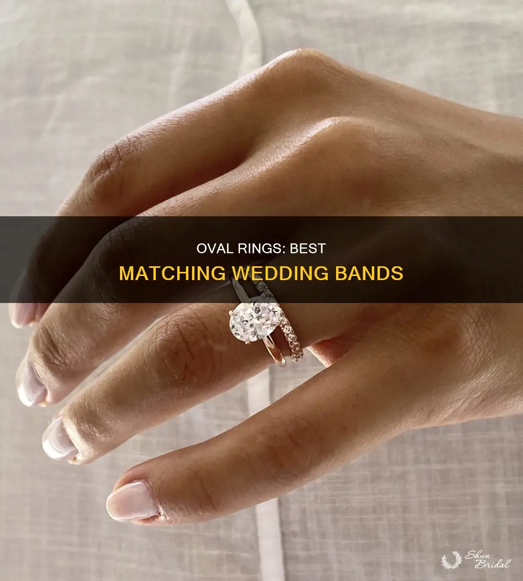 what wedding band looks best with oval