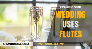 Elegant Toasts: When Wedding Guests Use Champagne Flutes