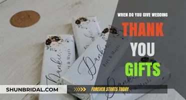 Perfect Timing for Wedding Thank You Gifts: Etiquette and Tips