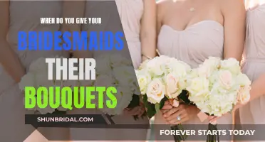 Bridesmaids' Bouquets: When to Present Them