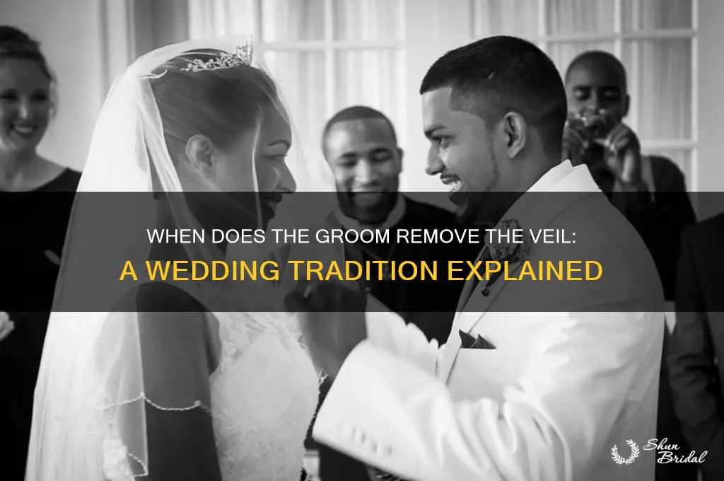 when does the groom remove the veil