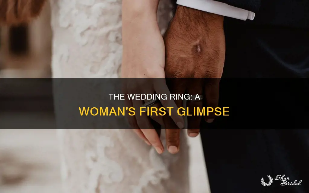 when does the women see the wedding ring