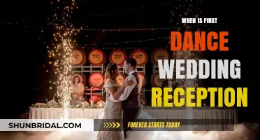 The Perfect Moment for Your First Dance