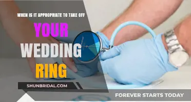 Taking Off Your Wedding Ring: When is it Okay?