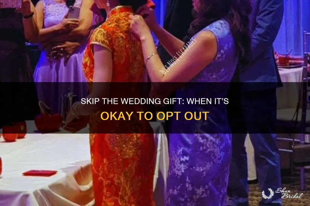 when not to buy a wedding gift