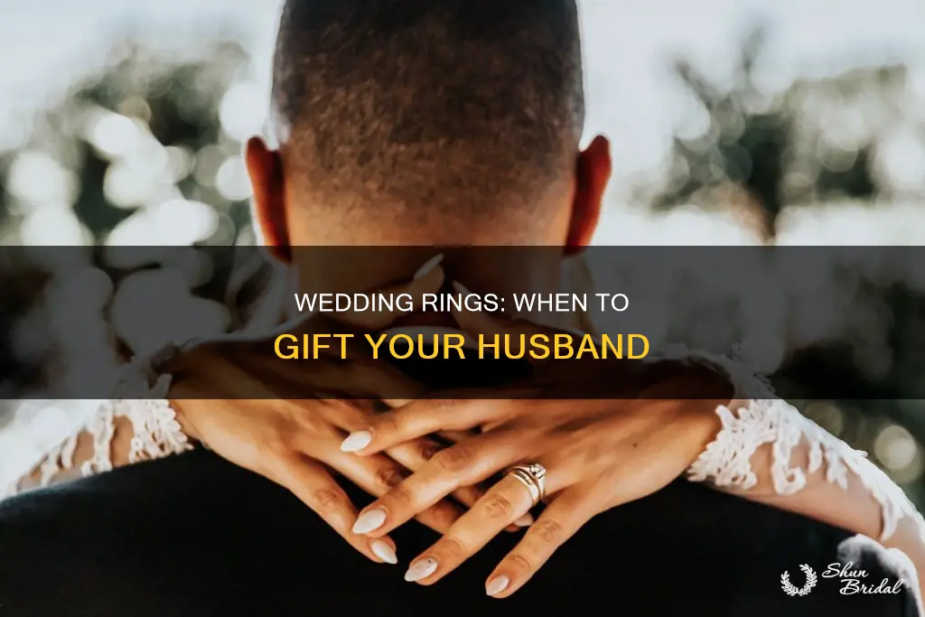when shoud you buy your husband a wedding ring