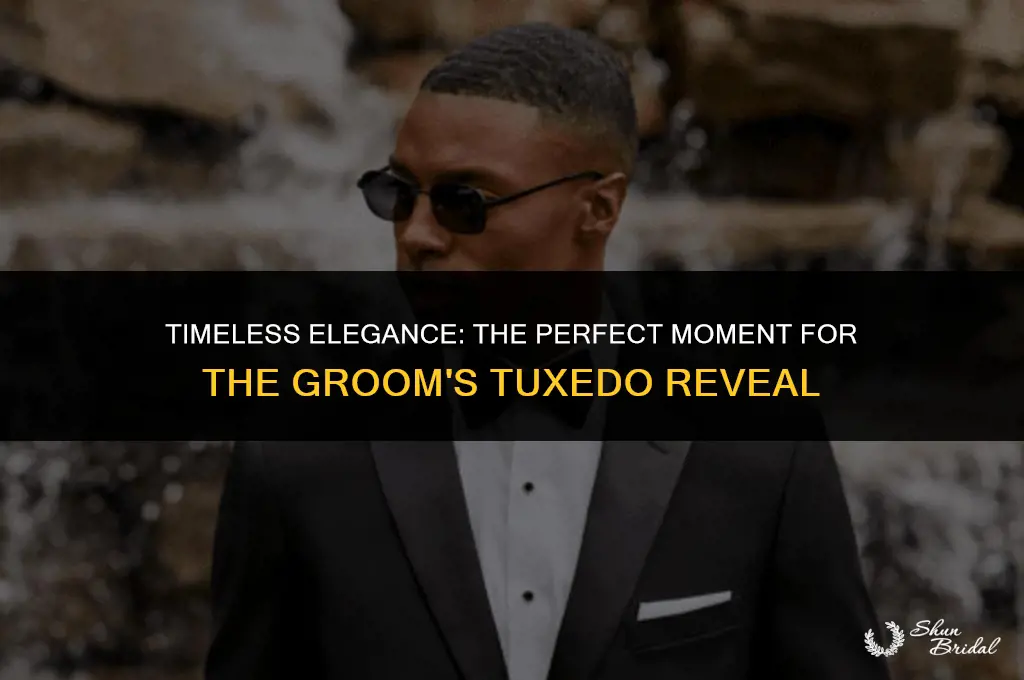 when should the groom get his tux