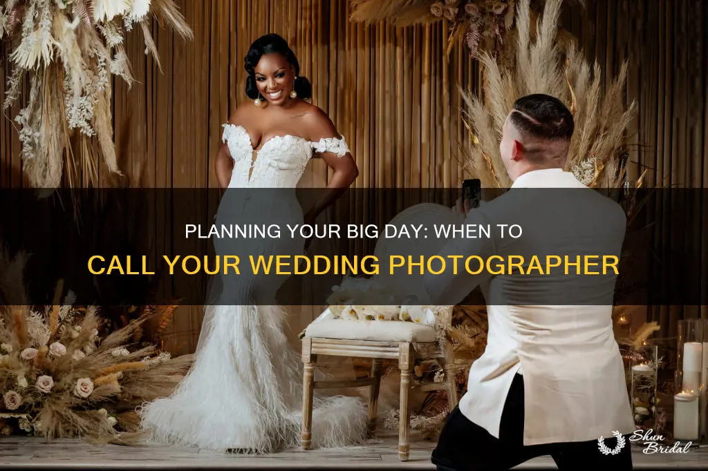 when to contact your wedding photographer