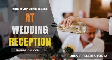 Alcohol Service: When to Cut Off the Bar at Your Wedding