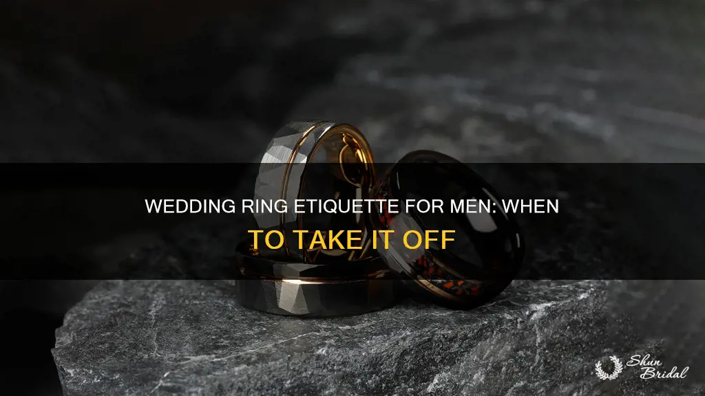 when to take off wedding ring men