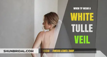 When to Wear a White Tulle Veil: A Bridal Style Guide