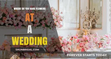 Wedding Flower Arrangements: Exploring Creative Display Options