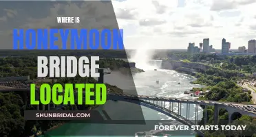 Honeymoon Bridge: A Romantic Getaway in Niagara Falls, Canada