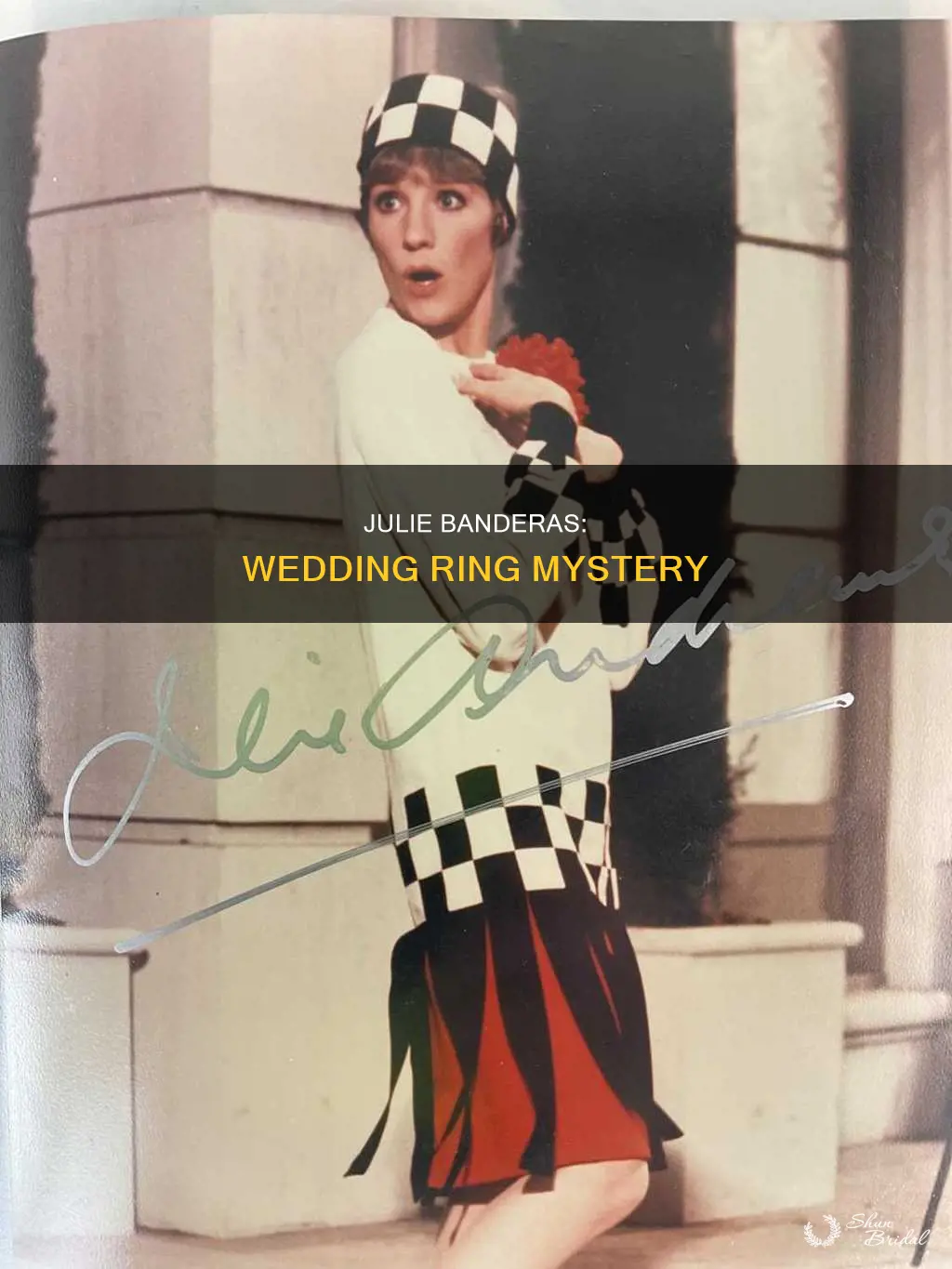 where is julie banderas wedding ring