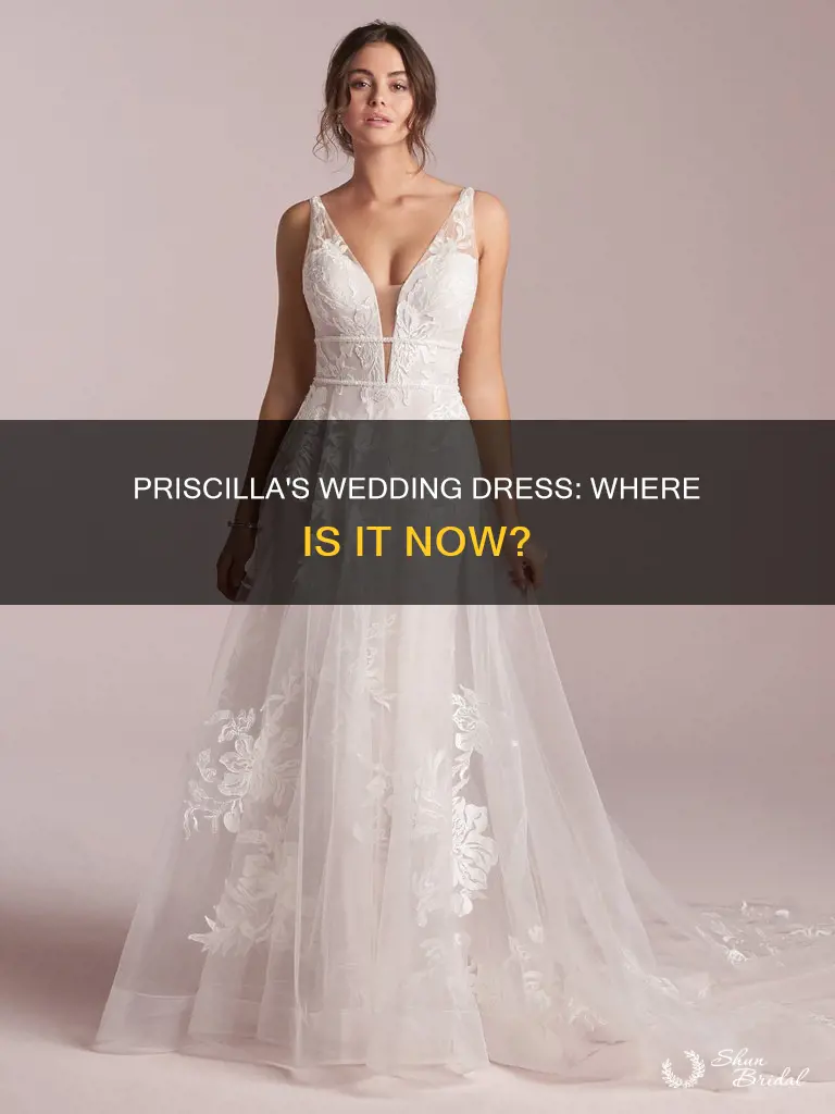 where is priscilla presley wedding dress