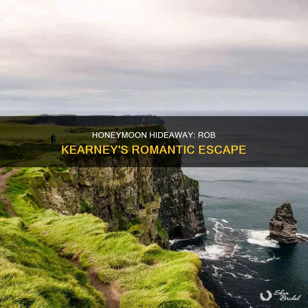 where is rob kearney on honeymoon