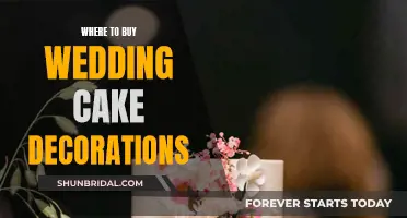 Wedding Cake Decorations: Where to Buy the Best