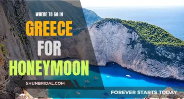 Honeymoon in Greece: Top Romantic Destinations