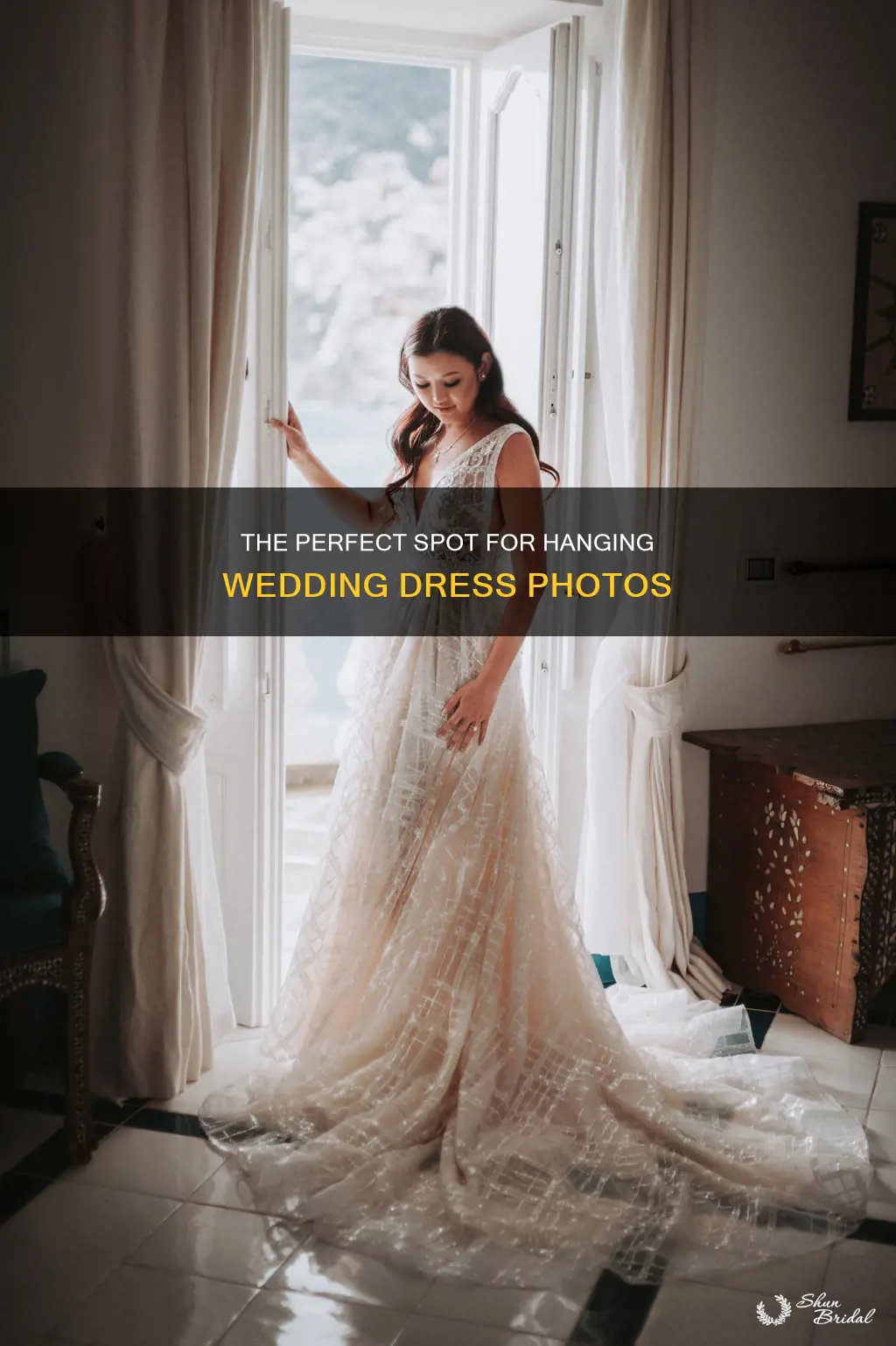 where to hanging the wedding dress for photography