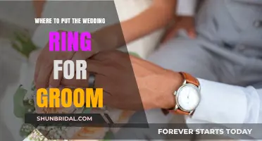 Groom's Guide: Wedding Ring Placement