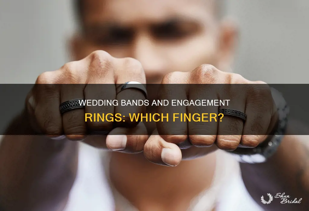 where to put wedding band vs engagement ring