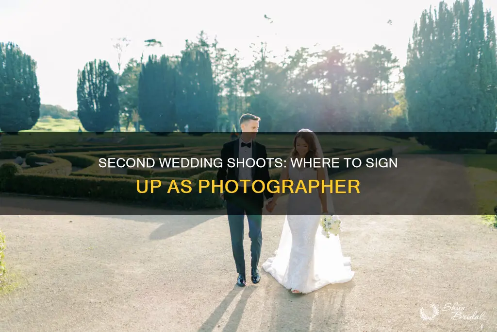where to sign up as second second wedding photographer