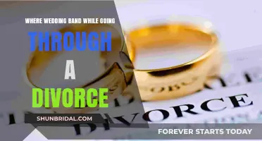 Should You Still Wear Your Wedding Band During a Divorce?