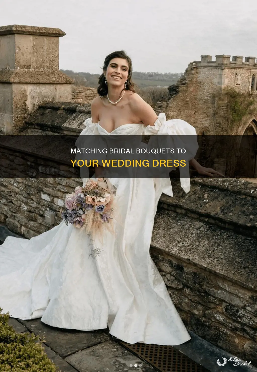 which bouqet match the wedding dress