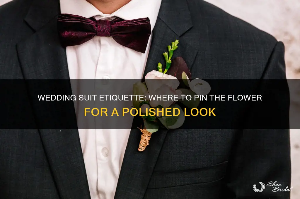 which side does the flower go on a wedding suit