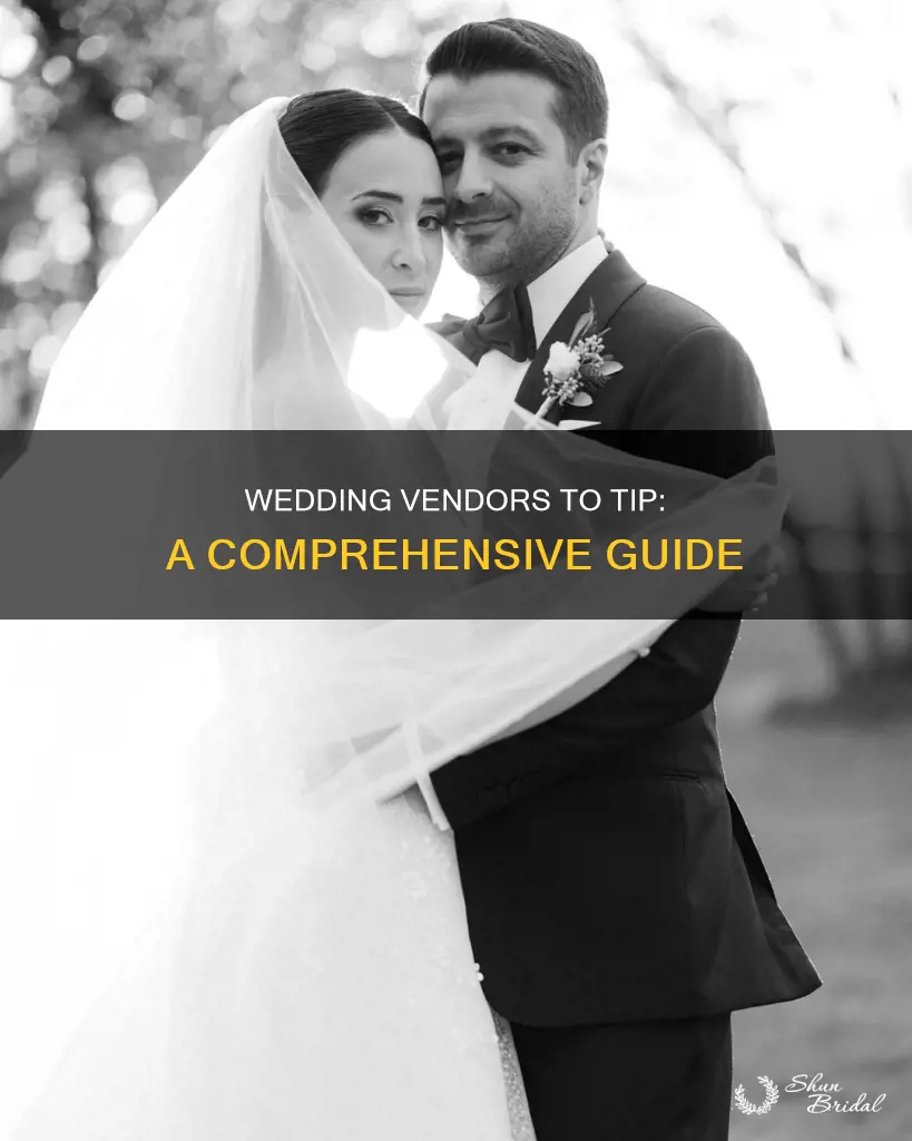 which vendors to tip at wedding