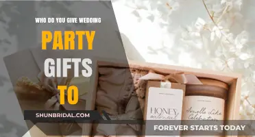 Who Gets Wedding Party Gifts? A Complete Guide to Gift-Giving Etiquette