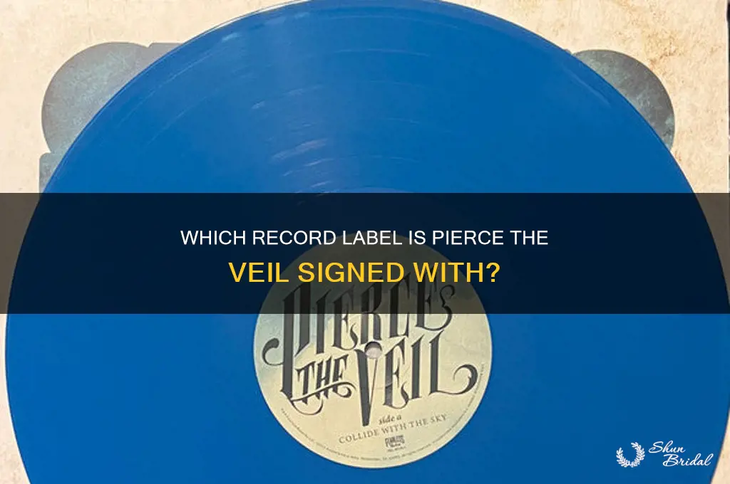 who is pierce the veil signed with