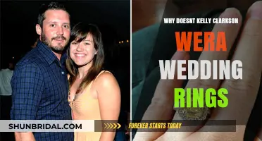 Kelly Clarkson's Unconventional Choice: No Wedding Rings