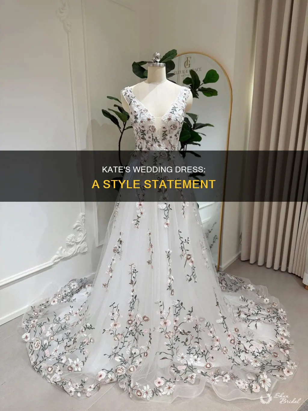 why kate wear that dress for harry wedding
