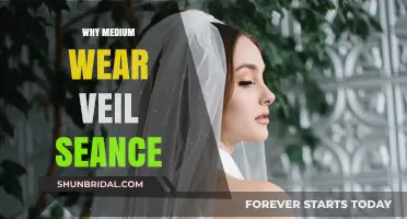 Why Medium Wear Veil During Seances: Unveiling the Spiritual Tradition