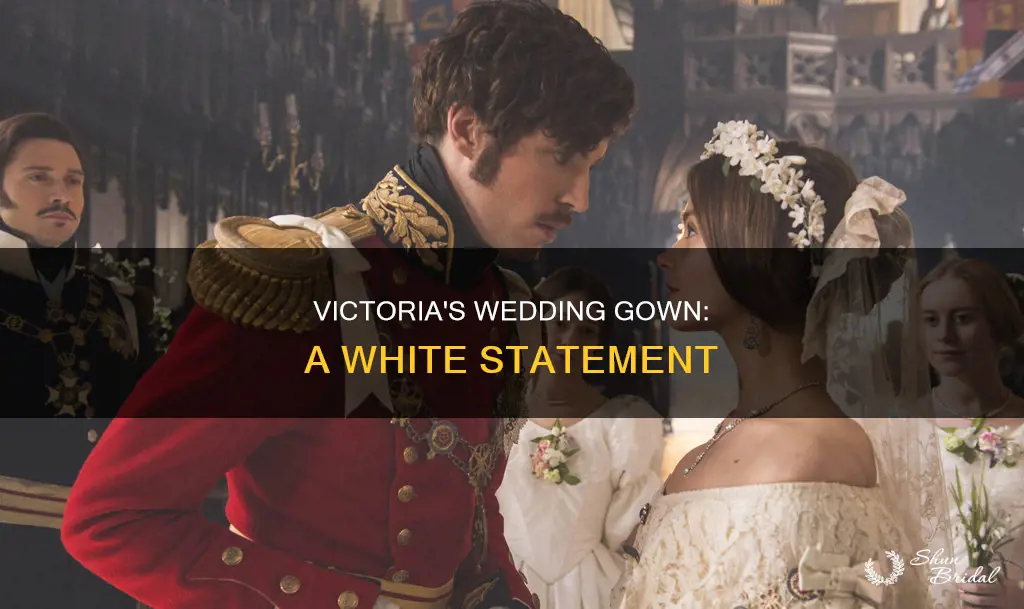 why queen victoria chose white wedding dress instead of red