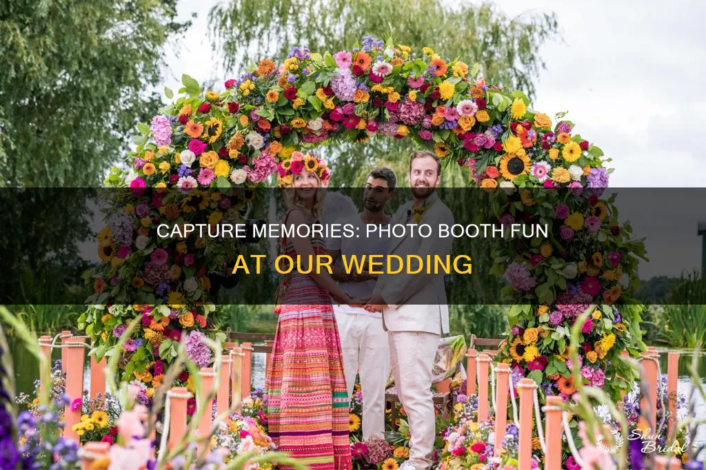 will have photo booth at wedding
